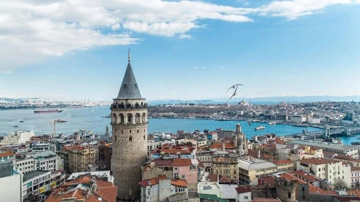 Seçim öncesi İstanbul'a Amerikalı ve İngiliz akını!