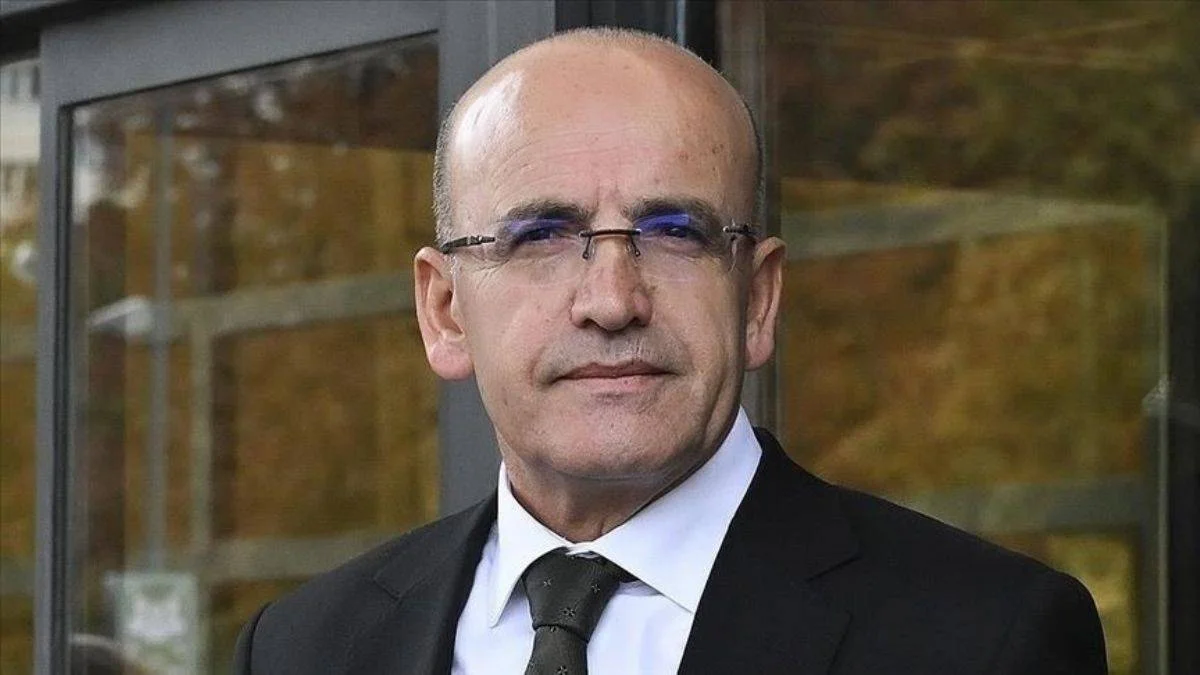 Şimşek'ten döviz piyasasına ilişkin açıklama