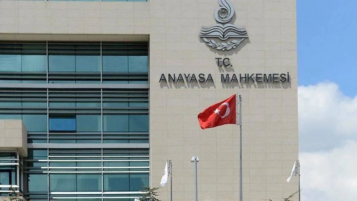 Yeni AYM Başkanı belli oldu; Kadir Özkaya kimdir?