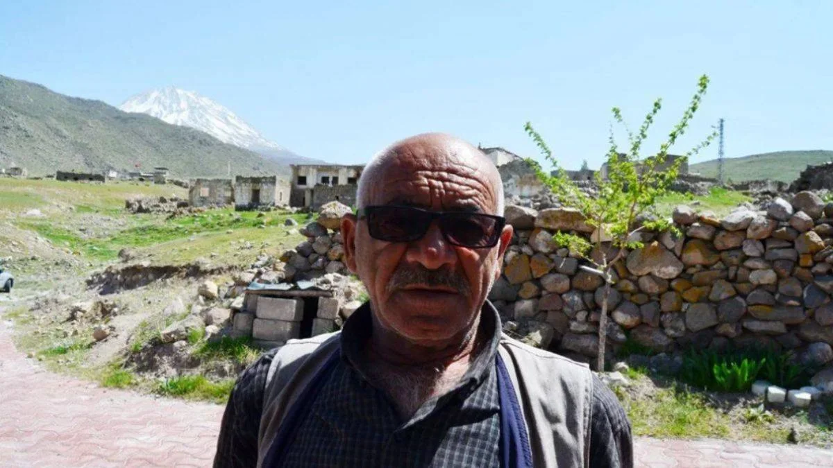 32 yıldır köyde tek başına yaşıyor