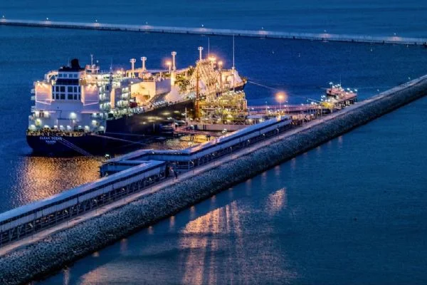 Değeri tam 1,1 milyar dolar! 2,5 milyon tonluk doğal gaz için kritik temas