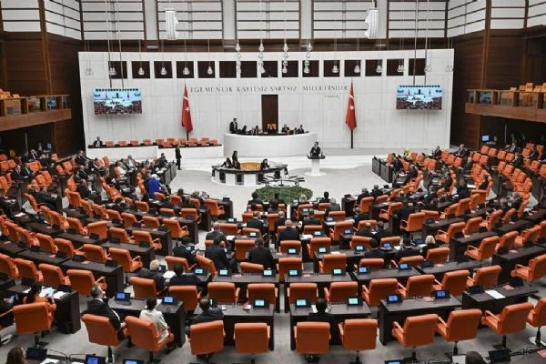 Doğal gazın LNG olarak pazarlanması için teklif! TBMM'nin gündemine geliyor