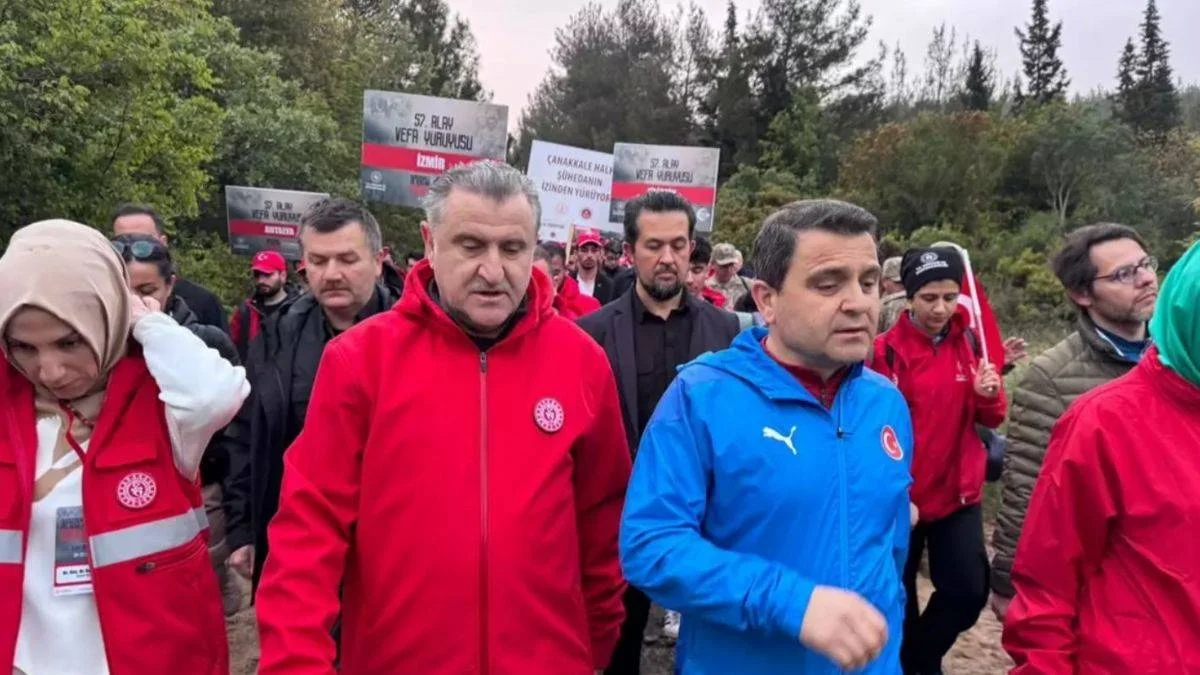 Gelibolu Yarımadası'nda 57. Alay Vefa Yürüyüşü Conkbayırı'nda sona erdi