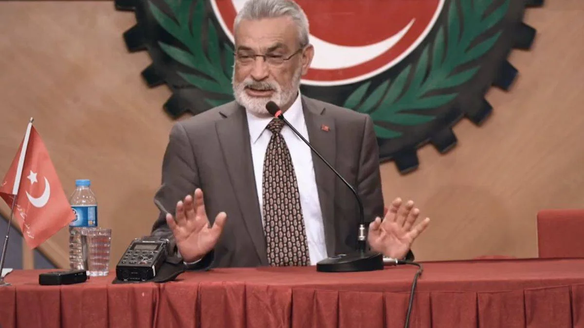 İsmet Özel: İslam, Sünni İslam-Şii İslam diye ikiye ayrılmaz