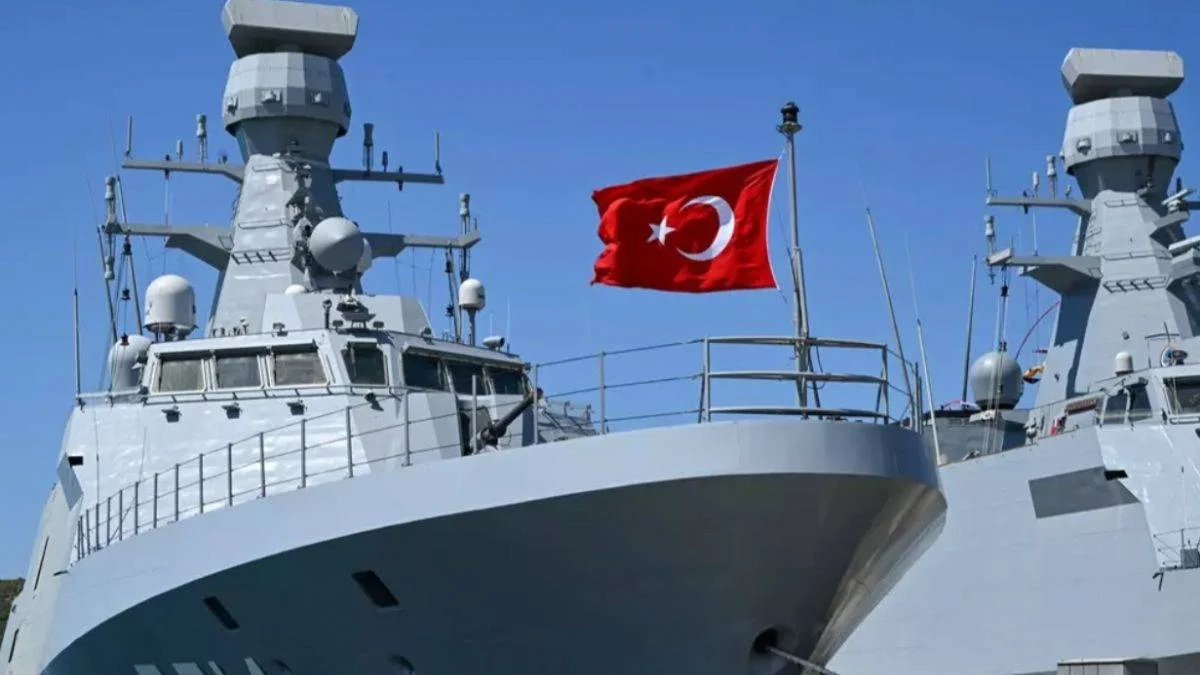 TCG KINALIADA Japonya'ya törenle uğurlandı: 134. yıl dönümünde aynı rota
