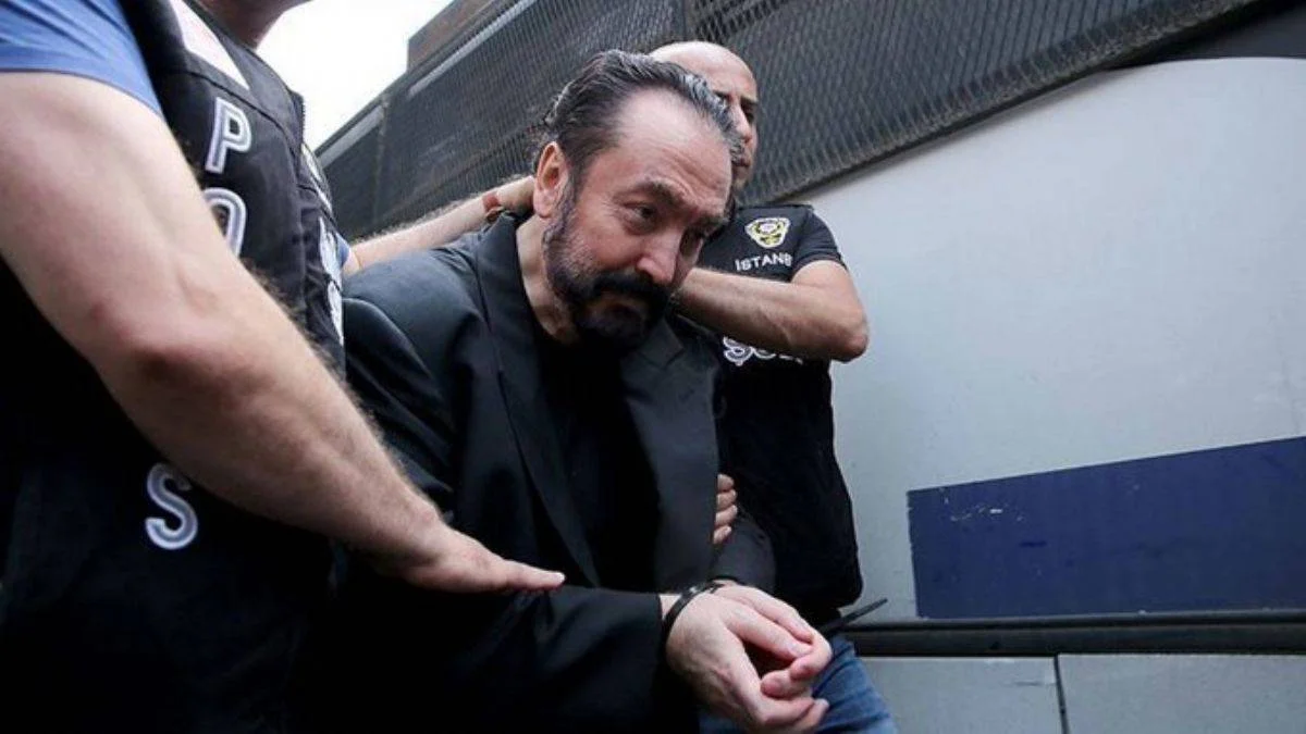 Adnan Oktar: 'Cezaevi müdürü bana ödül verdi'