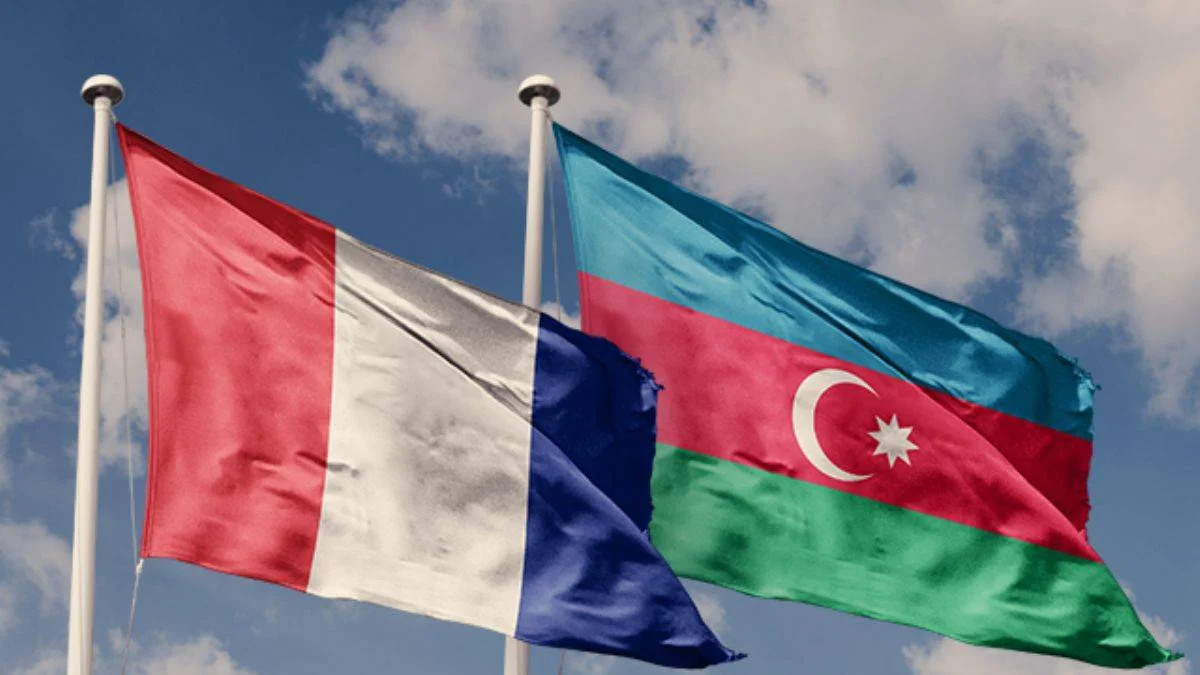 Azerbaycan'dan Fransa'ya uyarı
