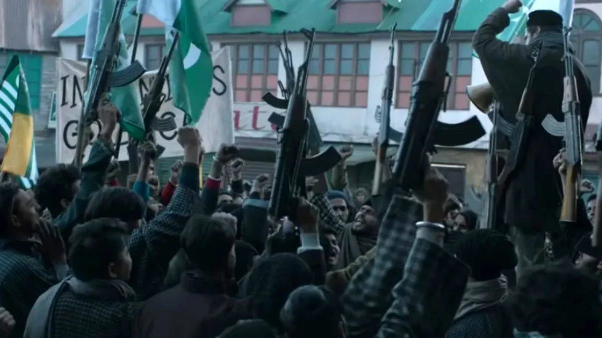 Bollywood sineması nasıl sapıttı? Hindistan'ın dev film sektörü ırkçılık pompalıyor