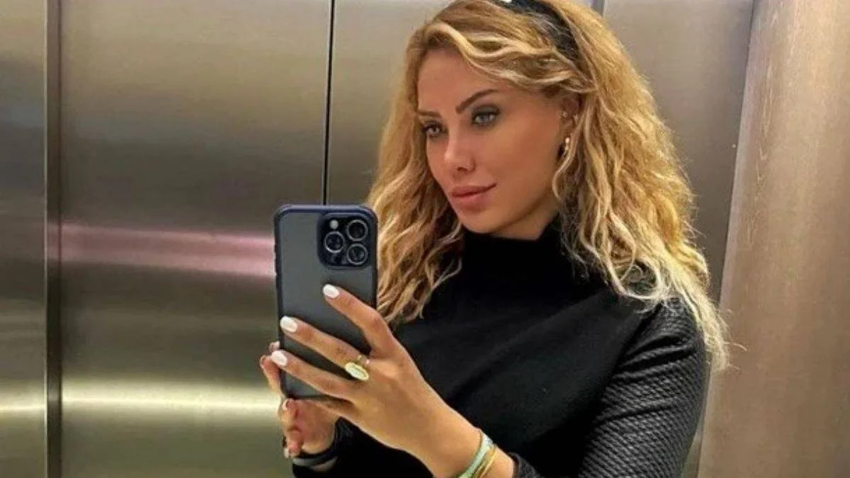 Ceyda Ersoy uçakta kabin memuruna saldırdı