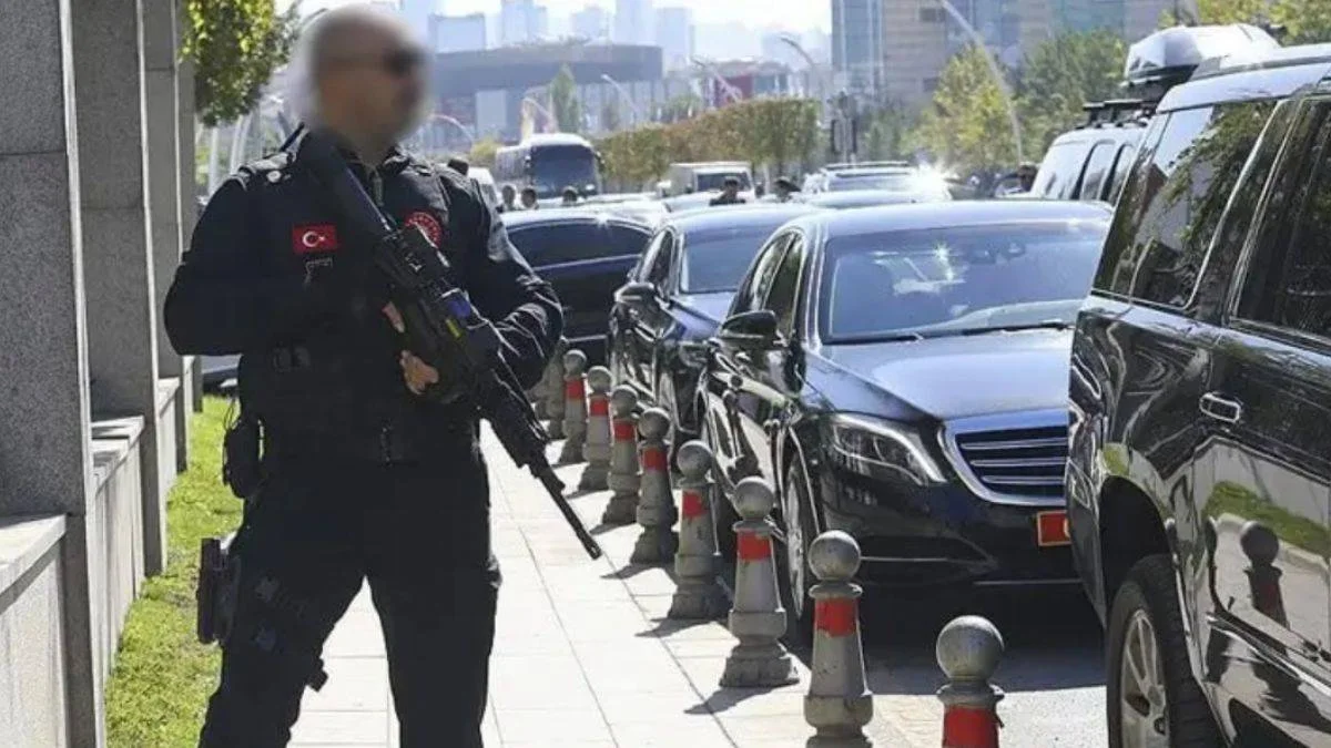 İçişleri'nde tasarruf: Koruma aracı ve polisi azaltıldı