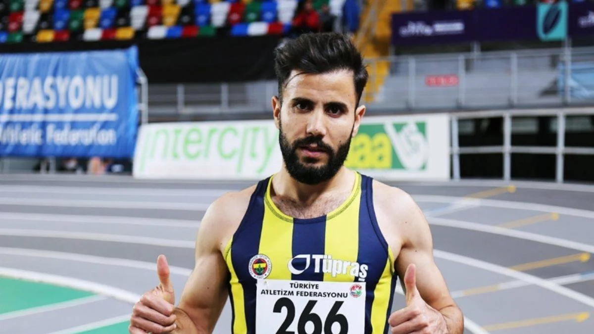 Milli atletler Ramil Guliyev ile Salih Teksöz'den Dubai'de bronz madalya