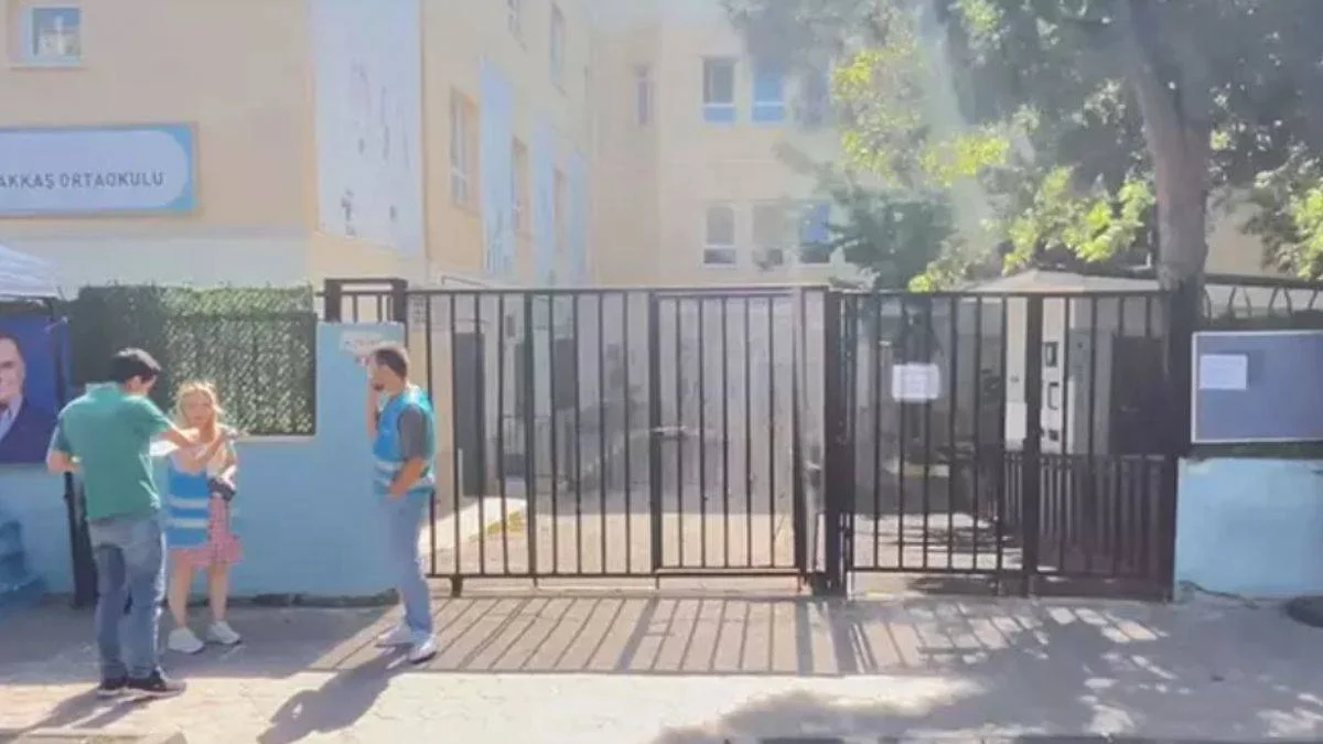 1 saat okulun önünde bekledi, sınava geç kaldı