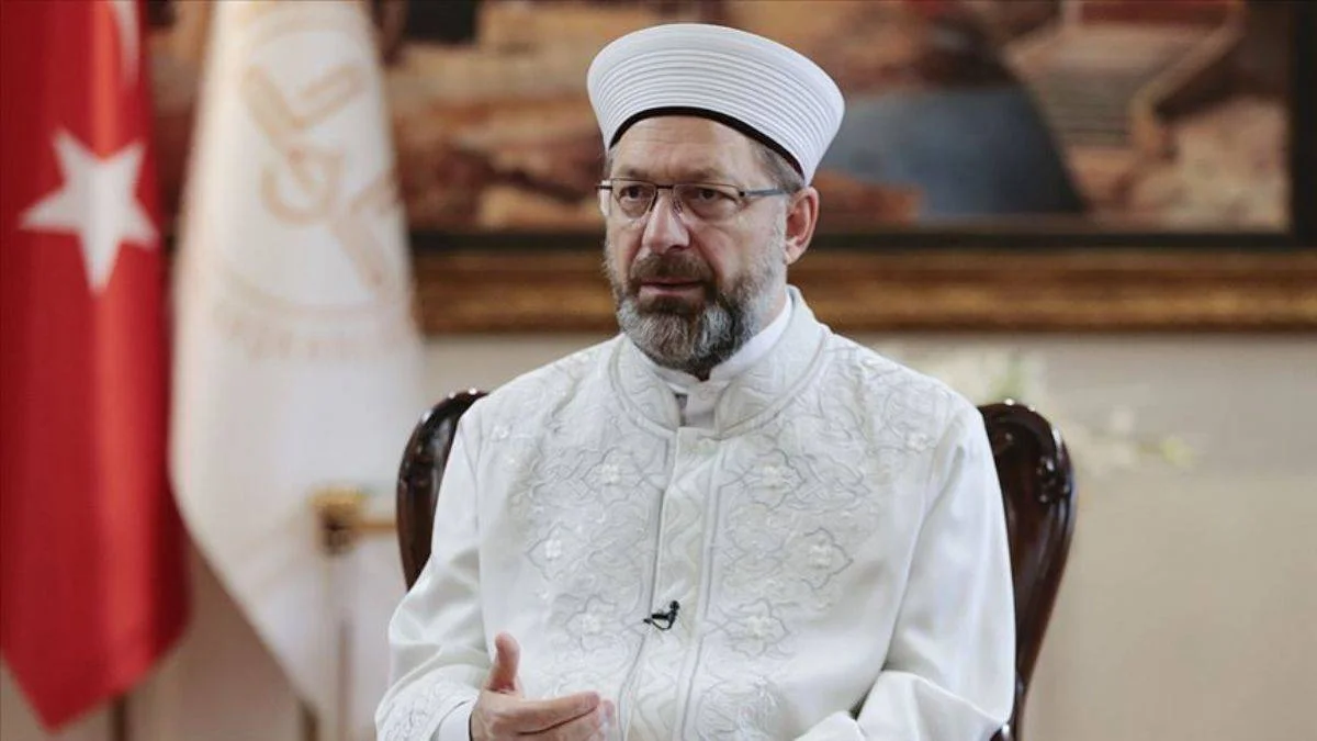 Ali Erbaş'tan 'vizesiz hacı şikayeti' açıklaması