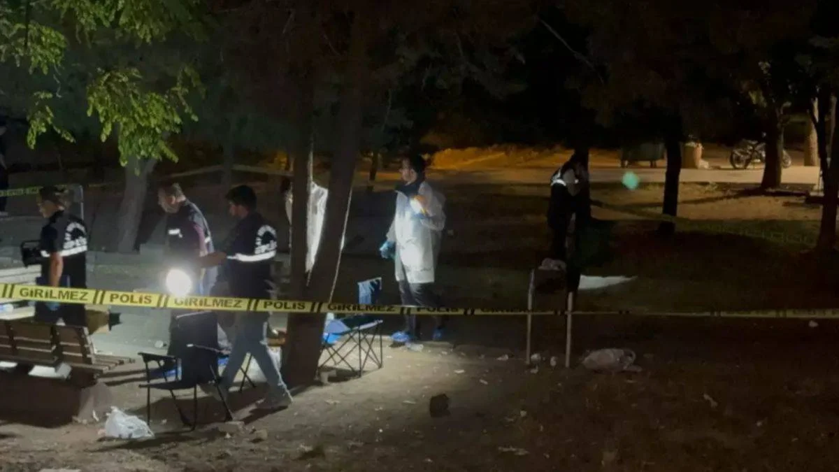 Bakırköy'de hastane bahçesinde silahlı çatışma! Bölgeye çok sayıda polis sevk edildi