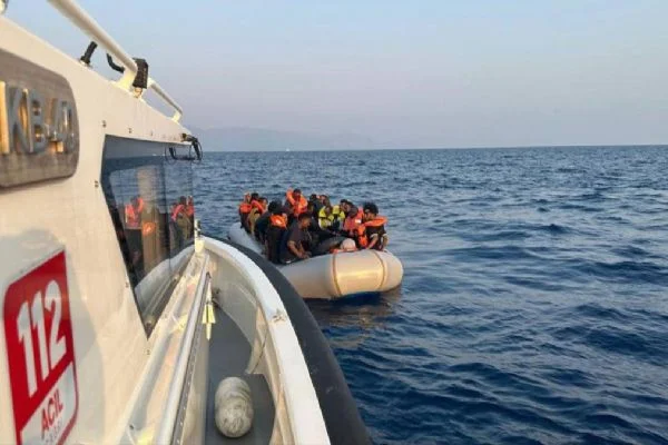 Çanakkale'de 15 düzensiz göçmen yakalandı