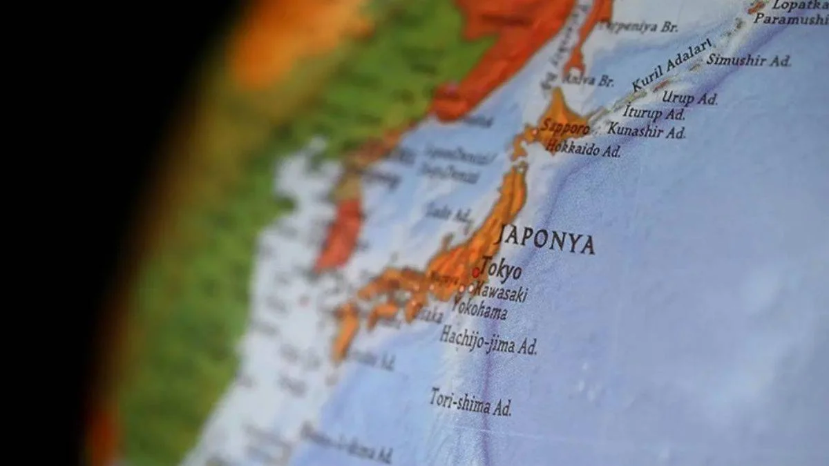 Çin'e ait üç sahil güvenlik gemisi, Japon kara sularına girdi