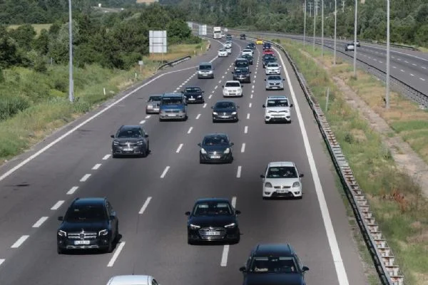 Göç bayramın ilk günü de sürüyor