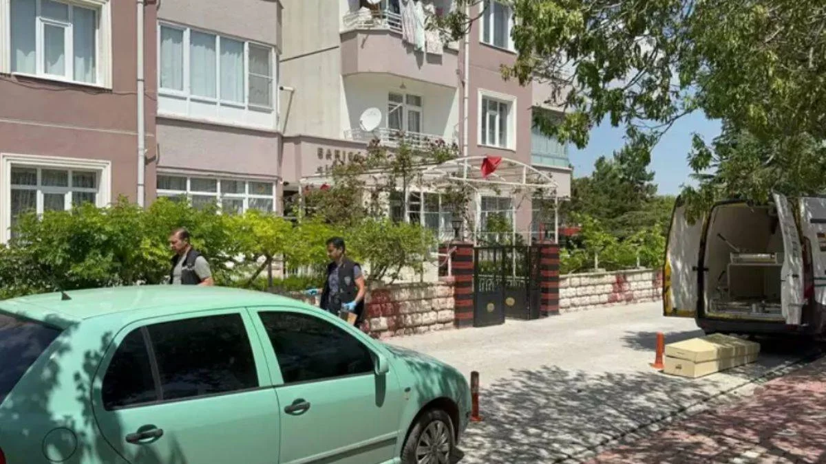 İki kız kardeş, 4 saat arayla ölü bulundu