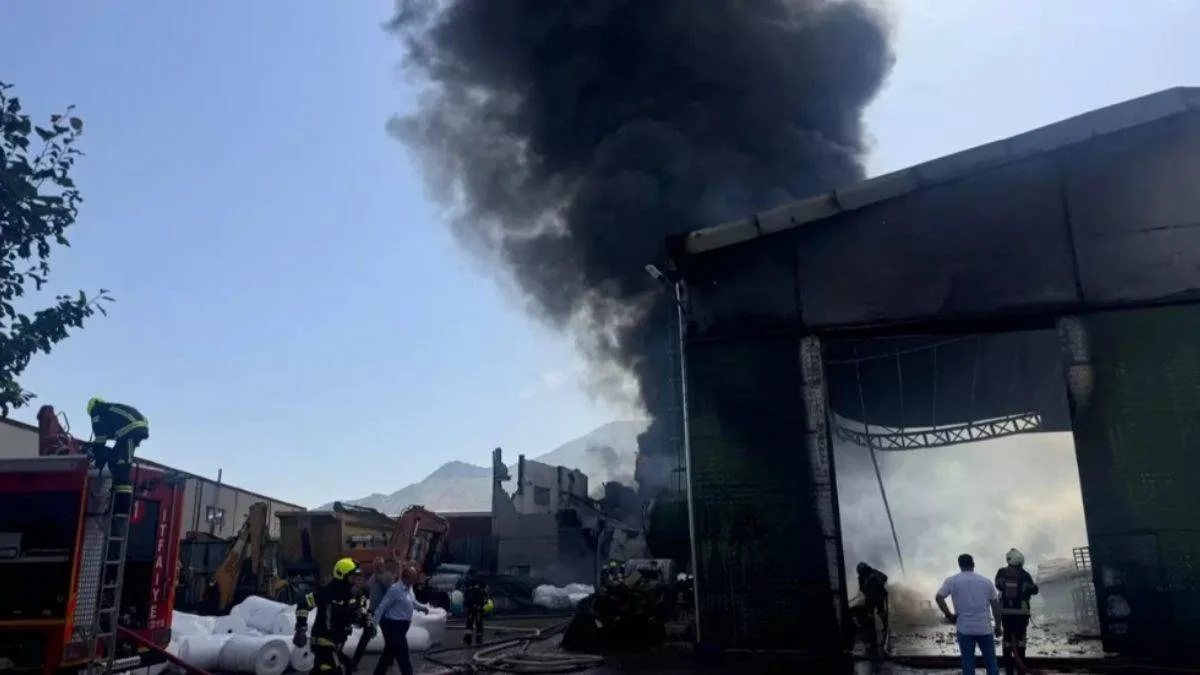 Kayseri'de ambalaj fabrikasında yangın: Müdahale ediliyor
