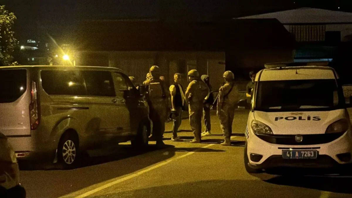 Pompalı tüfekle sokağa çıktı; 4 saatlik müzakere sonucu teslim oldu