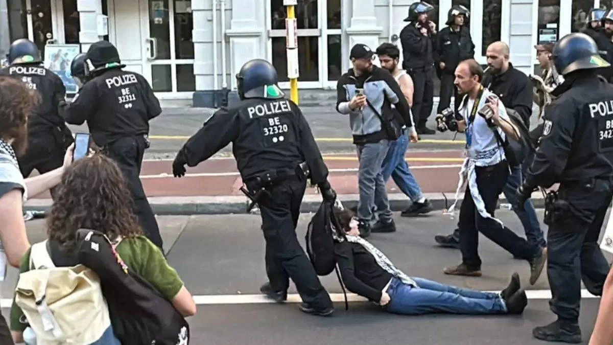 Almanya'da Filistin destekçilerine polis engeli