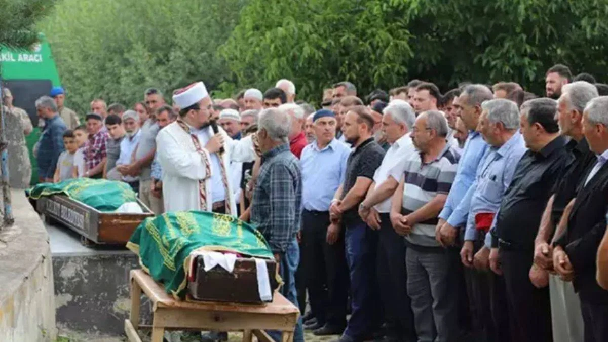 Annesini ve oğlunu öldürmüştü, 20 yıl önce de eşini öldürmüş