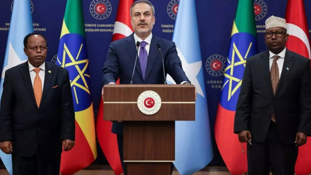 Gerilim yaşayan iki ülke Türkiye'nin ev sahipliğinde bir araya geldi