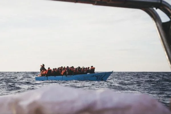 Libya açıklarında tekne arızası: 71 göçmen kurtarıldı