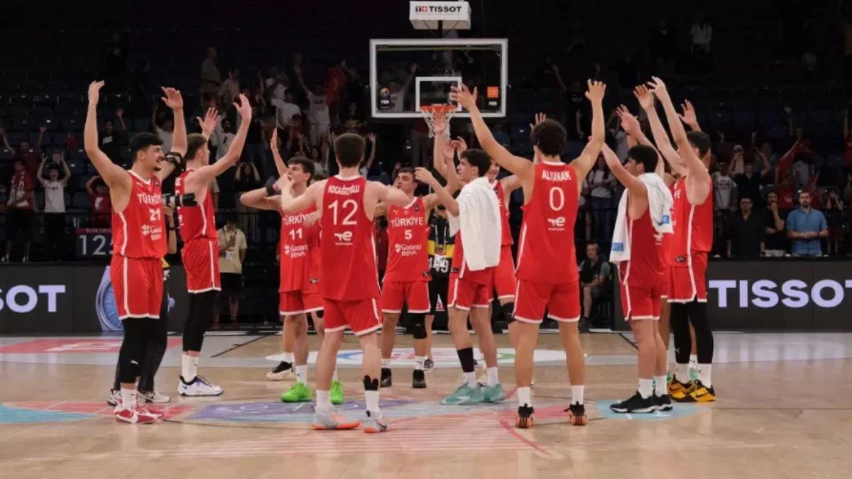 Potanın genç millileri yarı finale yükseldi!