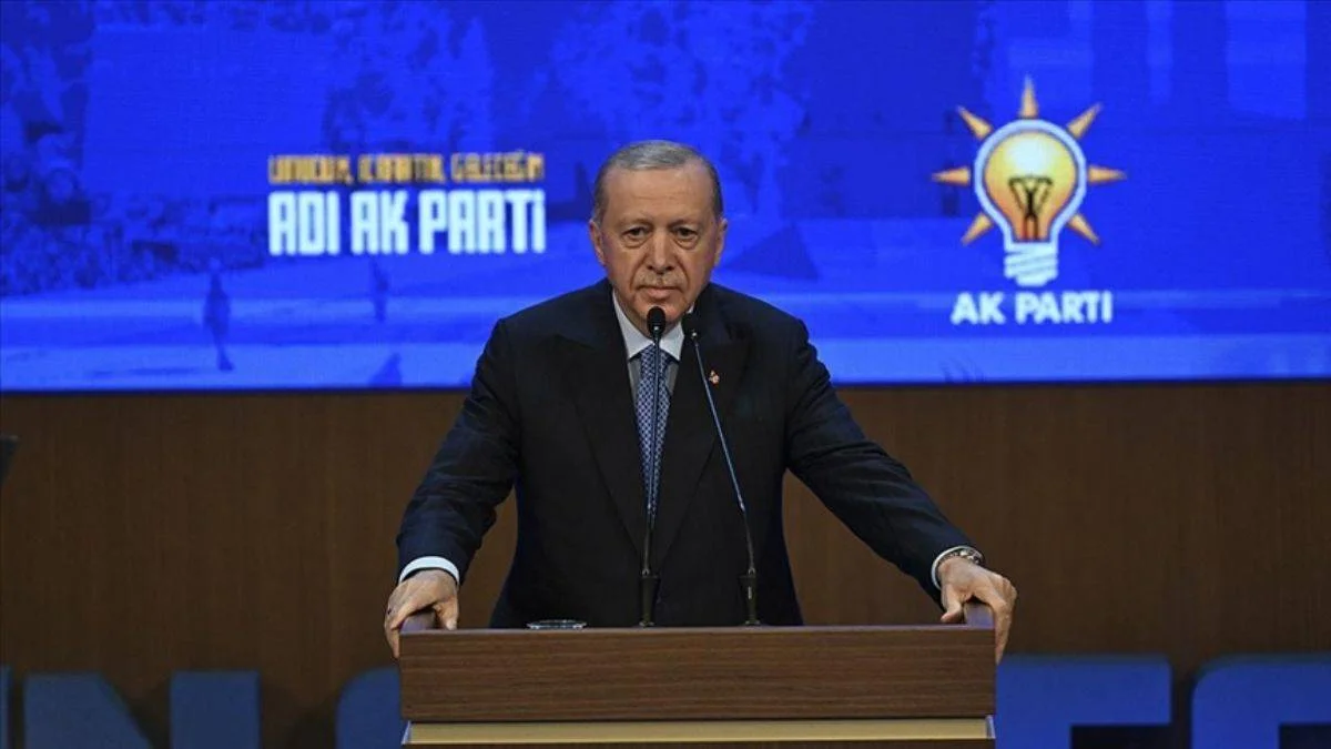 2 vekil, 13 belediye başkanı AK Parti'ye geçti... 'Yorulan varsa kenara çekilsin'
