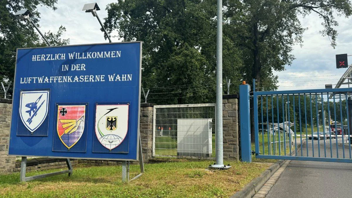 Biri NATO'ya ait iki askeri üs kapatıldı