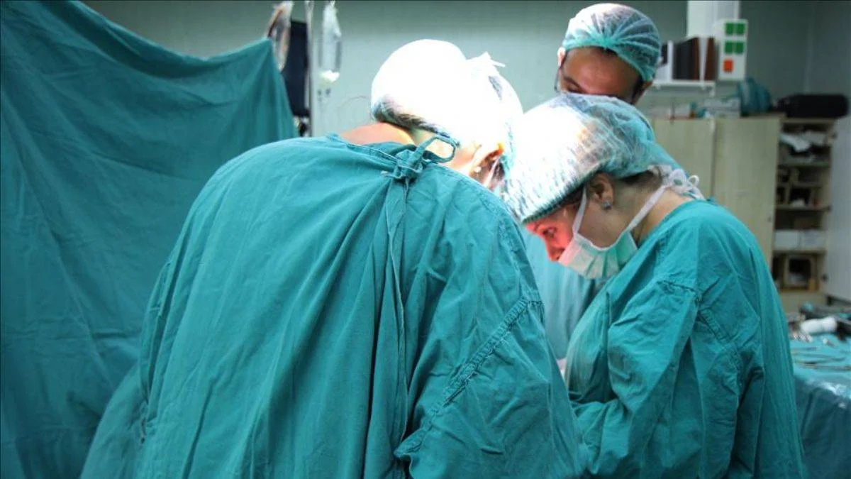 Doktor kafasını matkapla deldi, olayı basından öğrendi