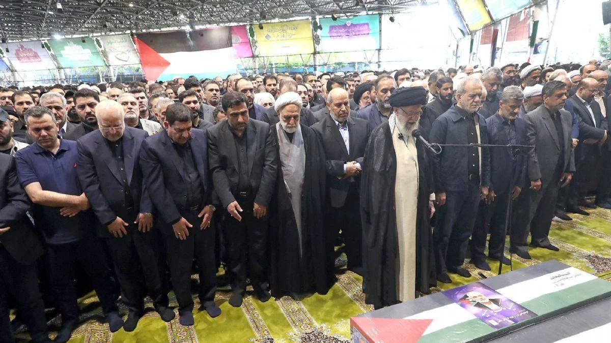 Haniye için ilk cenaze töreni Tahran'da