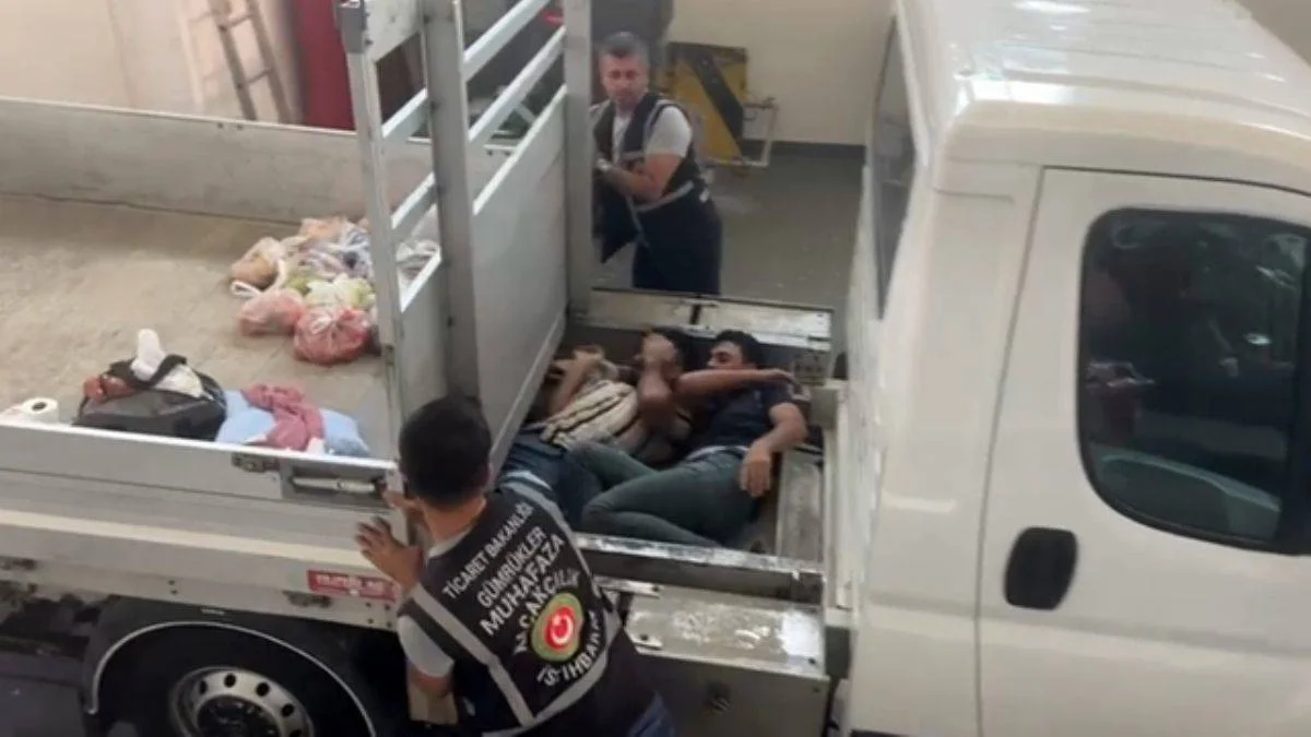 Özel bölmede 5 kaçak göçmen yakalandı