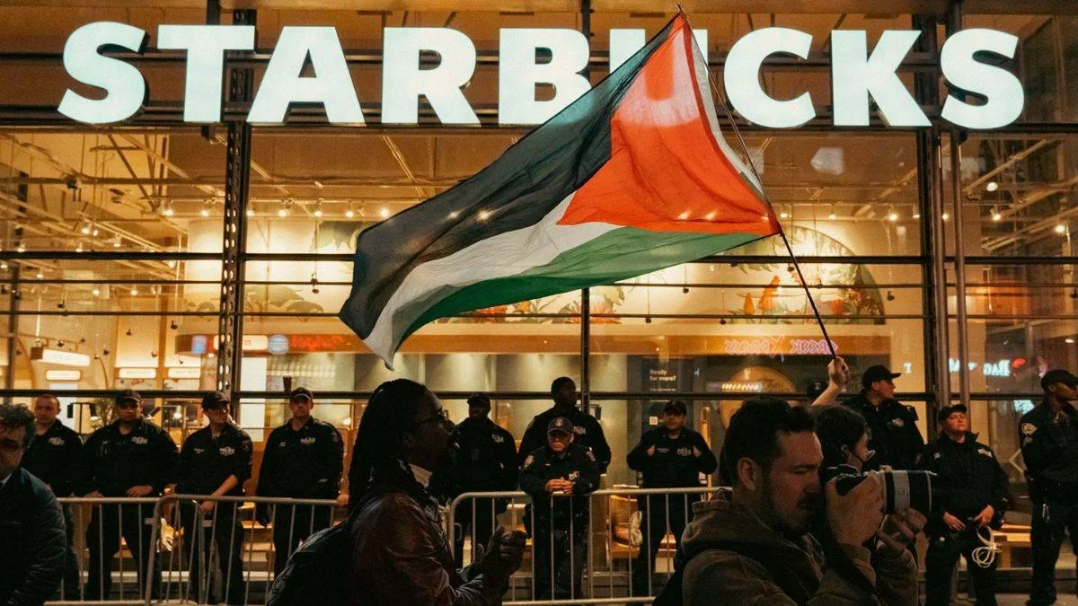 Zarar eden Starbucks'ta yönetici değişikliği