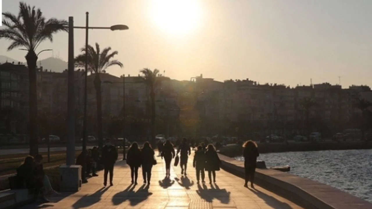 10 Eylül hava durumu: İzmir'de sağanak, İstanbul'da güneş