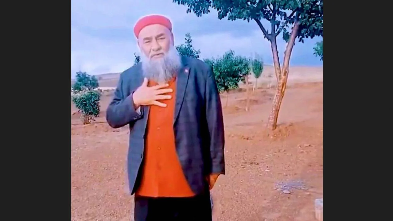 Alevi dedesi: Namazı kabul etmiyorsan soytarısın