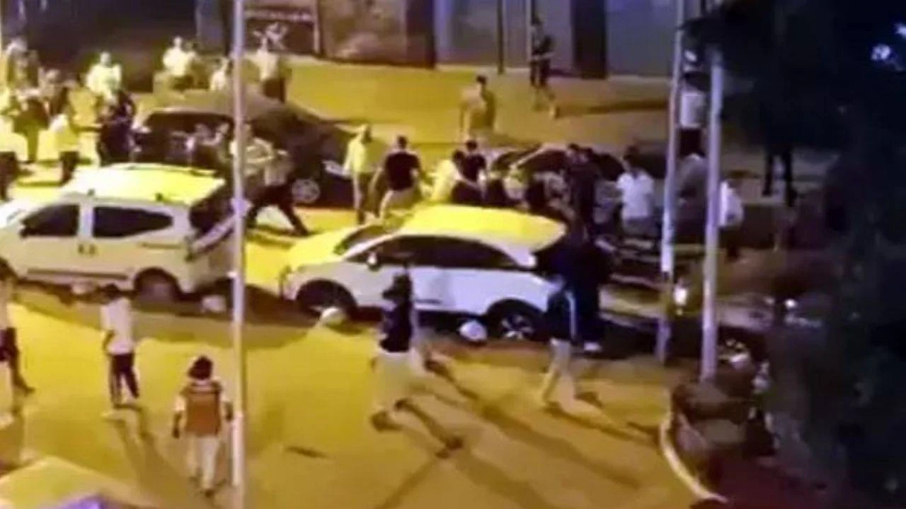Avcılar'da düğün salonunda kavga çıktı, polis havaya ateş açarak dağıttı!