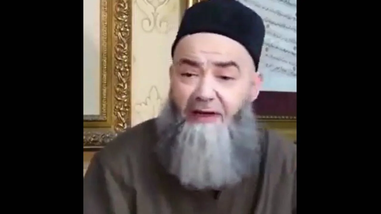 Cübbeli'den 'önce vatan' mesajı