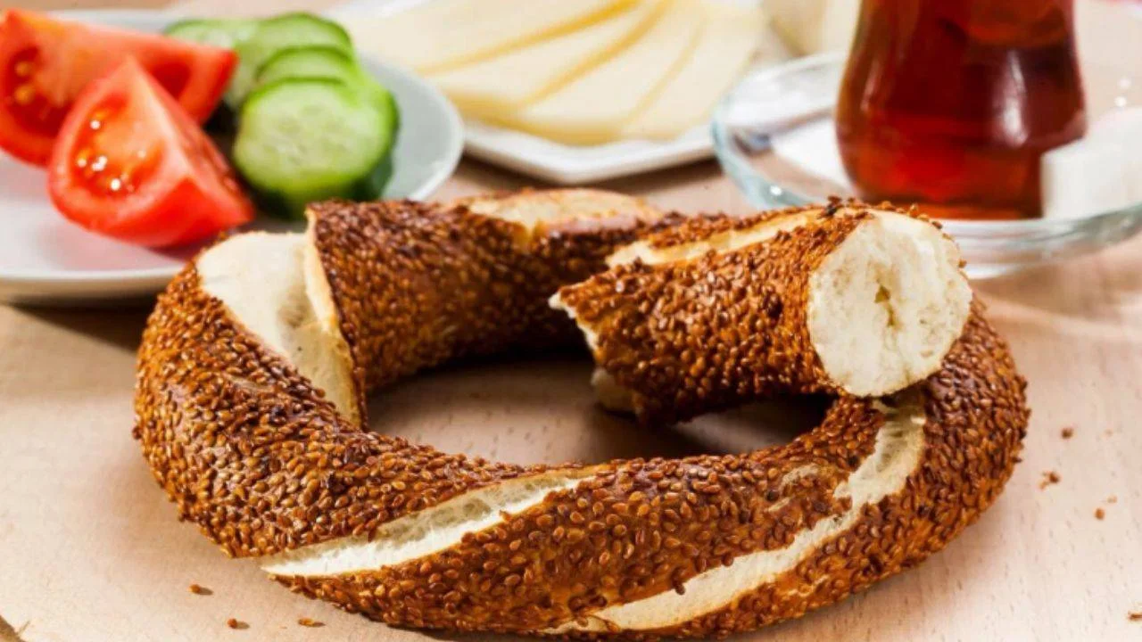 Dünyanın En İyi Hamur İşleri Listesinde Türkiye'nin Gururu: Simit