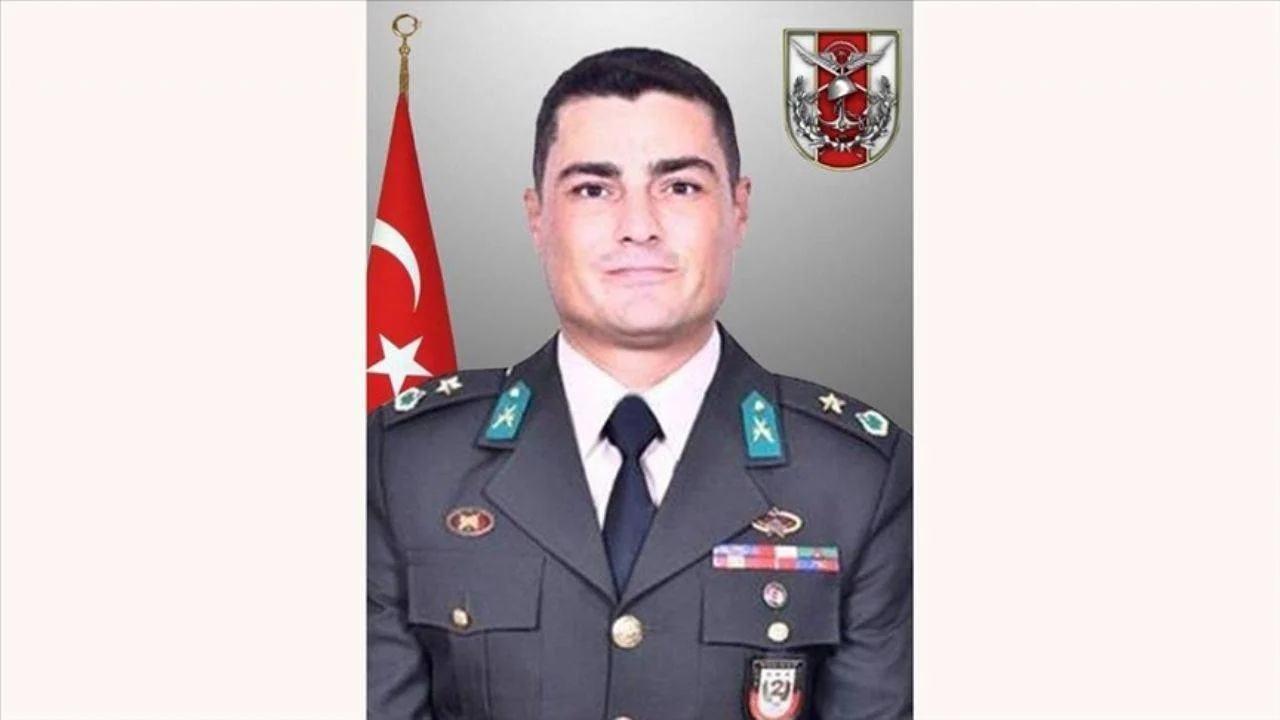 Kalp krizi geçiren binbaşı şehit oldu