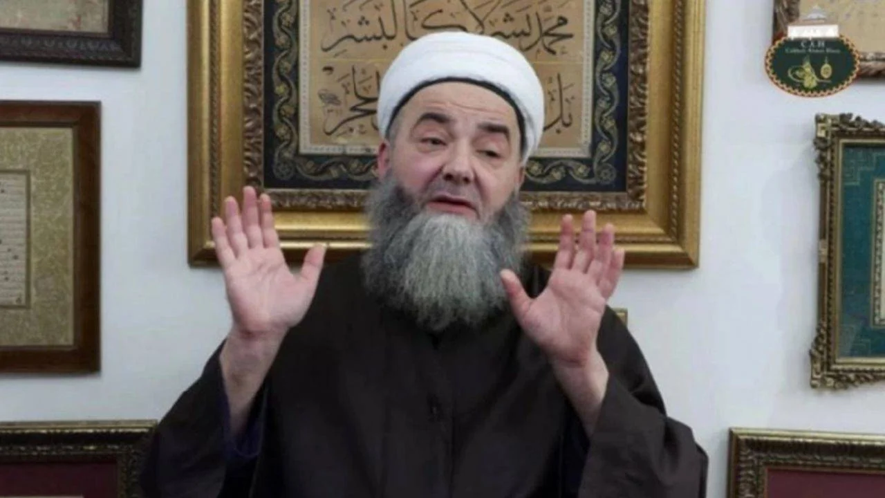 Cübbeli Ahmet: Mermilerinizi boşa harcamayın