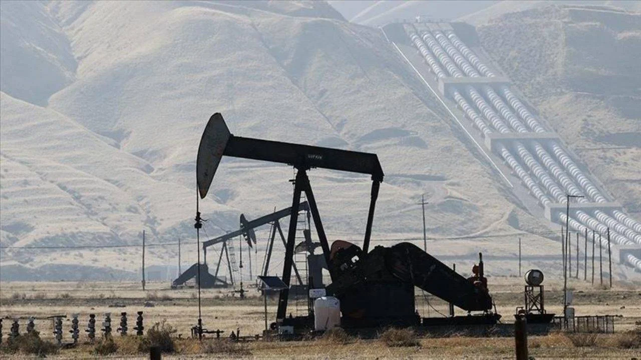 Libya'da kapalı petrol sahaları açıldı