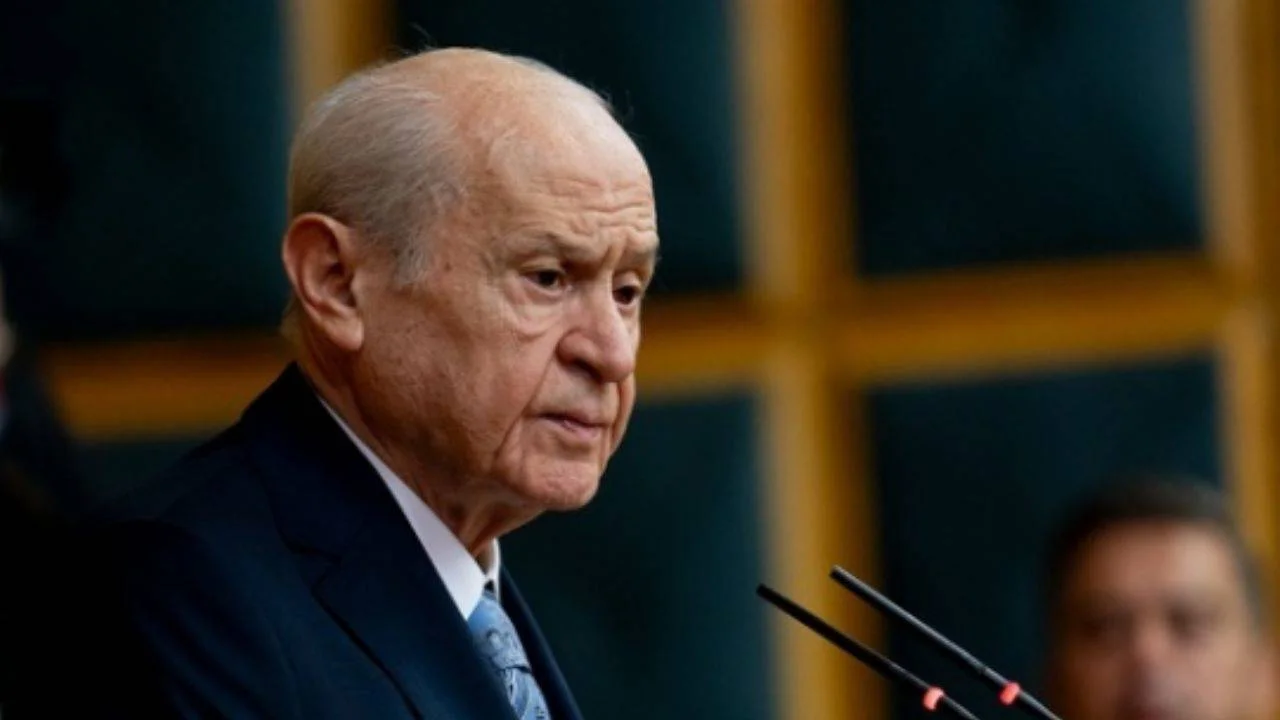 MHP Genel Başkanı Devlet Bahçeli, PKK'nın elebaşı Abdullah Öcalan için 'umut hakkı' önerisini getirdi.