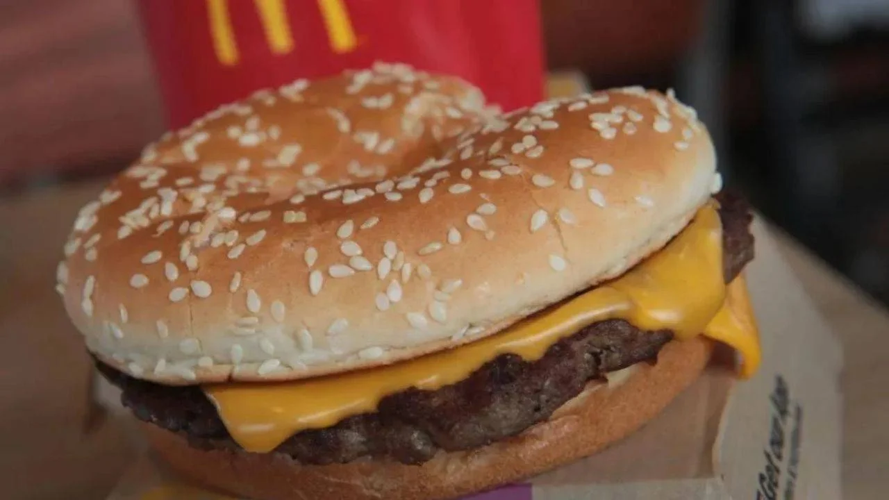Ölümcül E. Coli virüsü McDonald's'ı vurdu