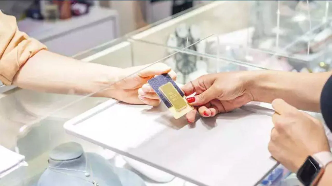 ALTIN, Ekim'de yatırımcıyı güldürdü, borsa kayıp verdi