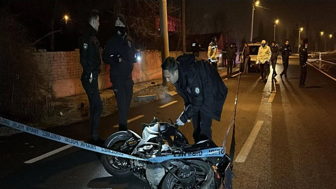 Astsubay, motosiklet kazasında hayatını kaybetti