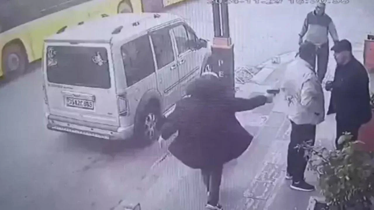 İstanbul'un Pendik İlçesi'nde sokak ortasında kanlı hesaplaşma