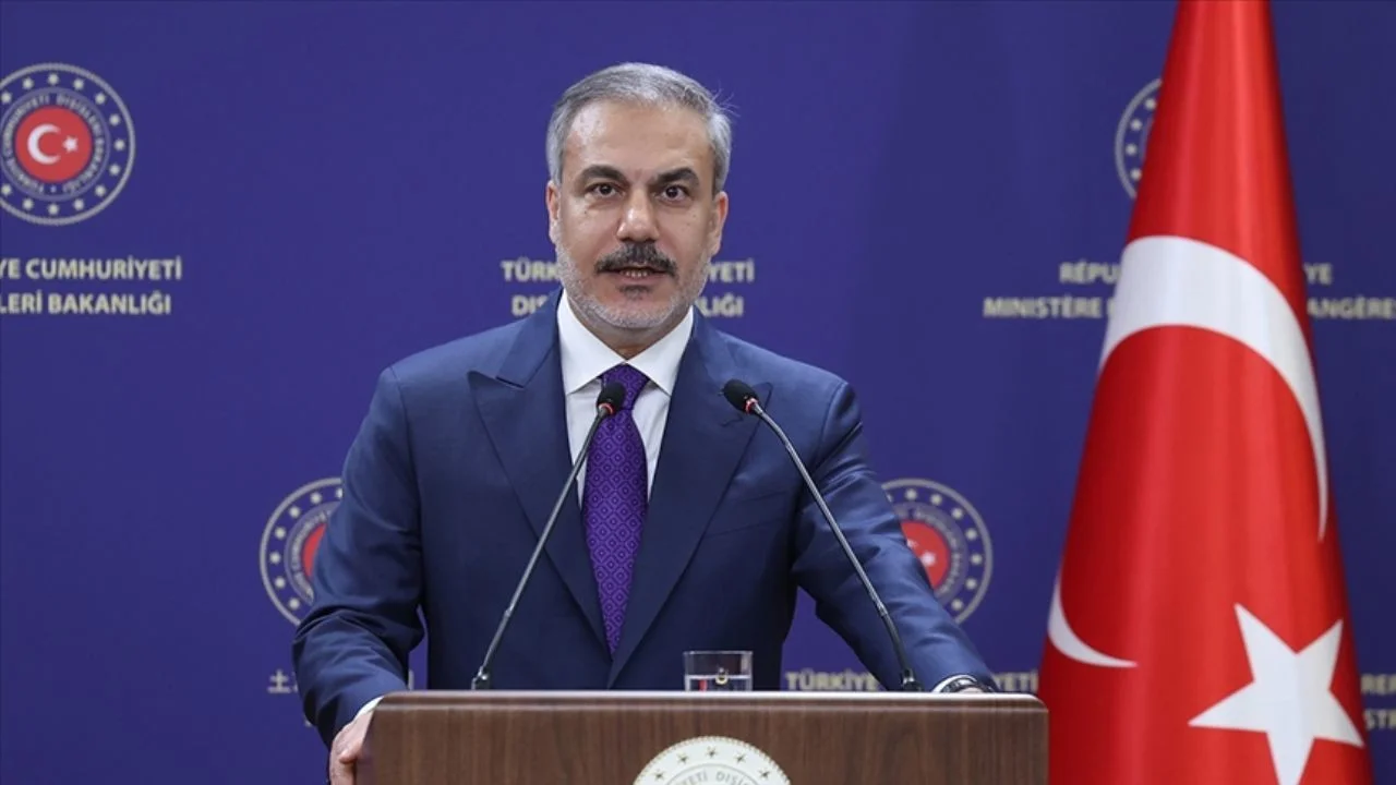 İsrail, Suriye topraklarına girdi: Hakan Fidan'dan açıklama