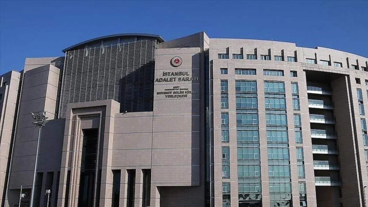 İstanbul'da Esad hakkında suç duyurusu